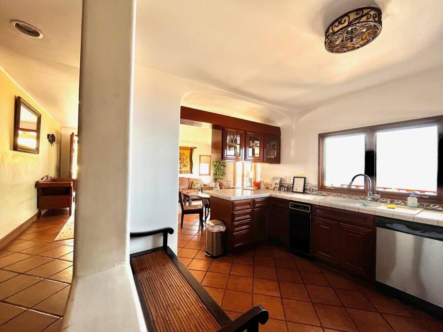 Sunrise Bliss Villa อาวาลอน ภายนอก รูปภาพ